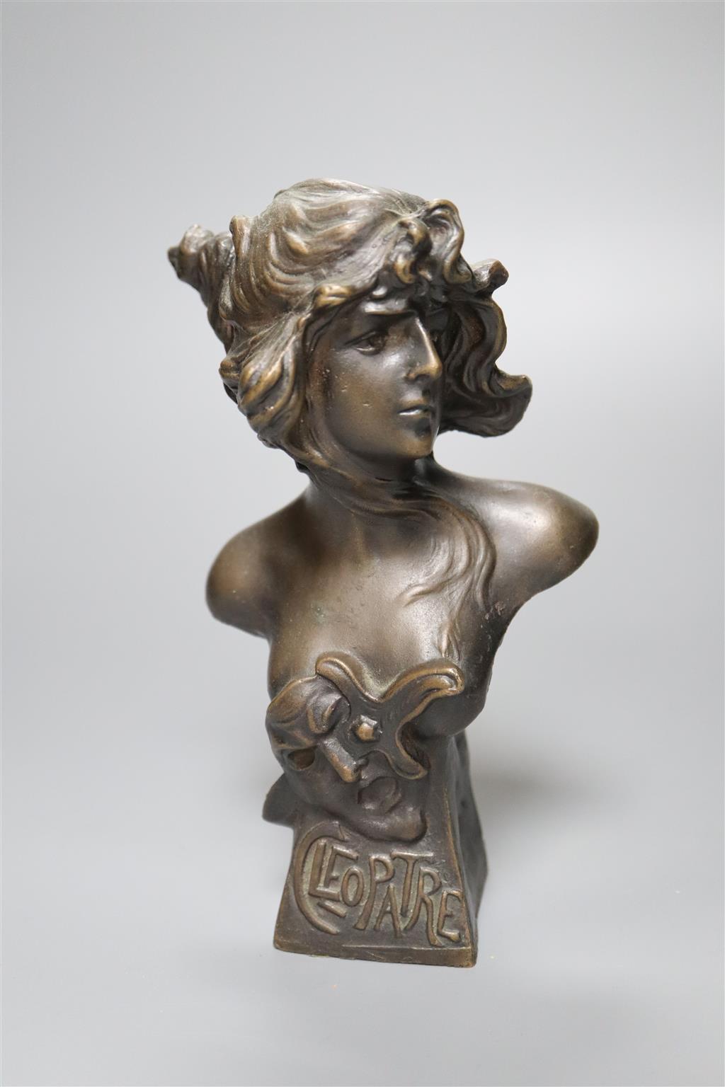 An Art Nouveau bronze portrait bust of Cleopatre, 18cm